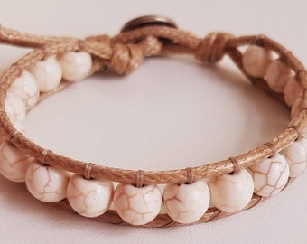 LEONY - White crackle bead bracelet | light beige | creamy white | ceramic beads | unique fashion accessory | for her | 6 inch | medium size