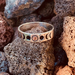 Moon Phases Ring