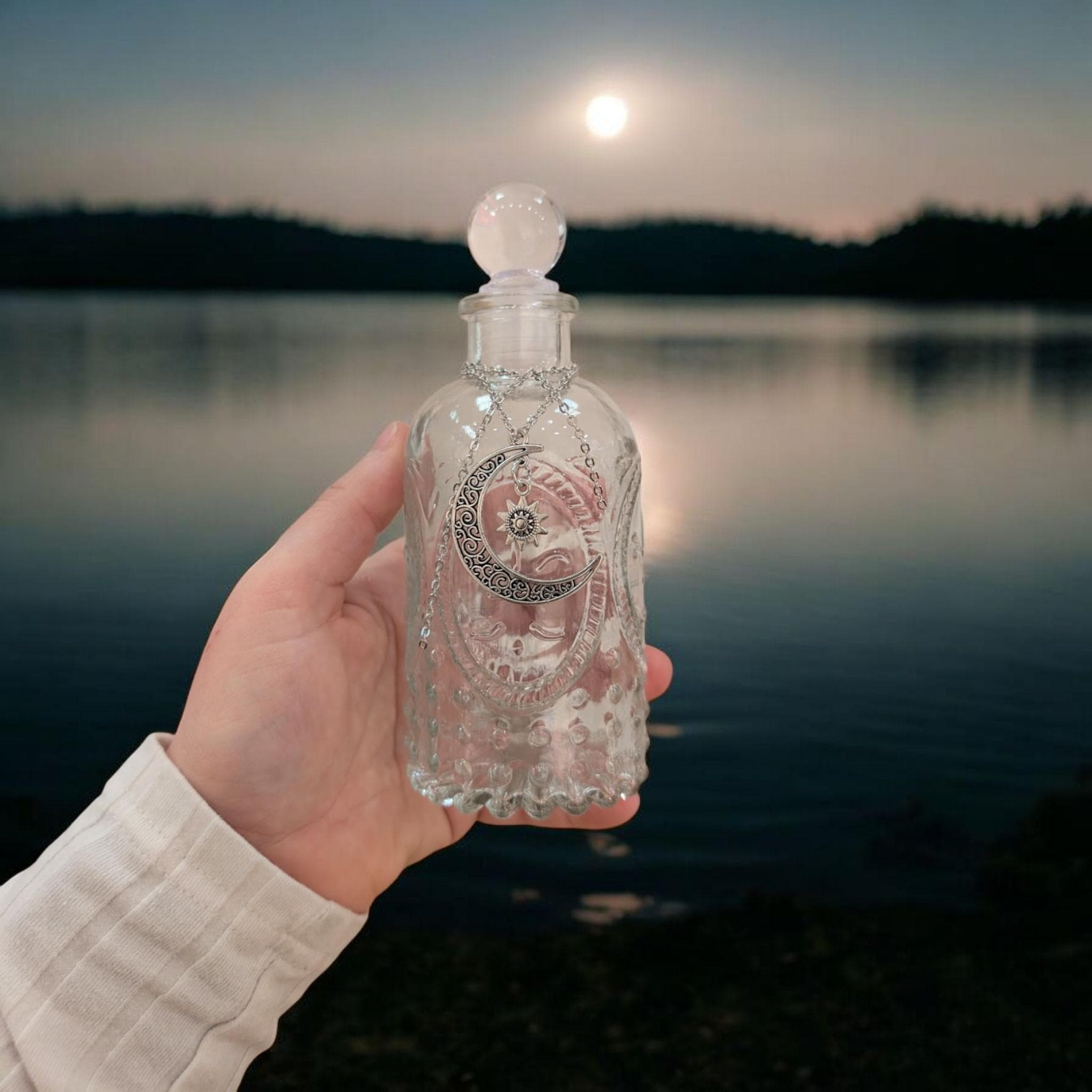 Moon Water Jar for Collection Rituals | Spiritual Usage, Eco-Friendly, Beautiful Design, Perfect for Witchcraft & Meditation