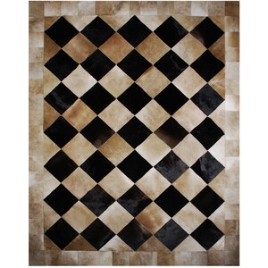 Alfombra QUEEN Patch de piel de vaca con cuadros beige y negros - Tamaños personalizados
