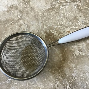 Kitchen strainer, mini,vintage, ships from Canada