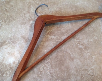 wooden hanger, vintage, ships from Canada