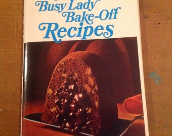 Pillsbury Busy Lady cookbook, vintage, ships from Canada