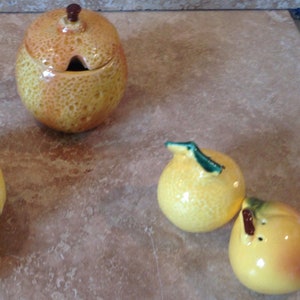 vintage lemon kitchen accessories, ships from Canada