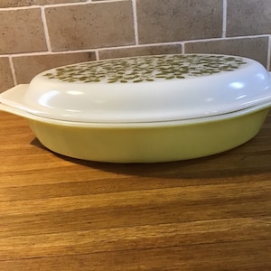 Verde divided dish with lid, vintage Pyrex, ships from Canada
