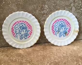 plastic teaset plates, vintage, ships from Canada