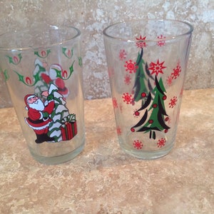 Pair of Christmas juice glasses, vintage, ships from Canada