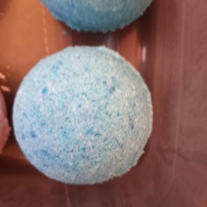 2 - 1/2 inch Bath Bomb (approx. 5.6oz)
