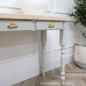 Windsor 3 drawer turned leg rustic pine top console table. Perfect hallway table. Made to order image 6