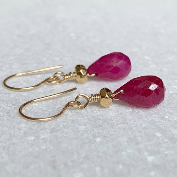 Teardrop ruby earrings / Gold ruby earrings / July birthstone earrings / Ruby jewellery / Gift for her