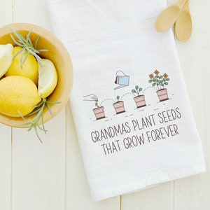 Personalized Mimi Flour Sack Cotton Tea Towel, Customized with Any Grandma Name, Mothers Day Gift, Gigi, Yaya, Nana, Abuela Birthday Gift image 3