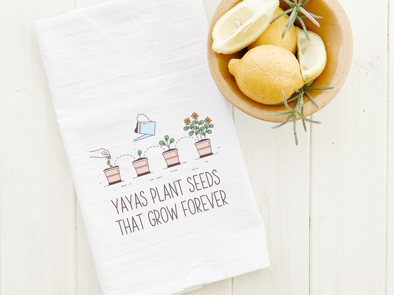 Personalized Mimi Flour Sack Cotton Tea Towel, Customized with Any Grandma Name, Mothers Day Gift, Gigi, Yaya, Nana, Abuela Birthday Gift image 5