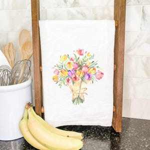 Tulip Bouquet - Cotton Tea Towel, Flour Sack Towel, Easter Decor, Spring Décor, Kitchen towel, 27&quot; x 27&quot; or 19&quot; x 28&quot;