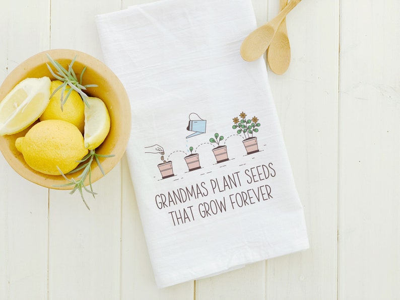 Personalized Mimi Flour Sack Cotton Tea Towel, Customized with Any Grandma Name, Mothers Day Gift, Gigi, Yaya, Nana, Abuela Birthday Gift image 3