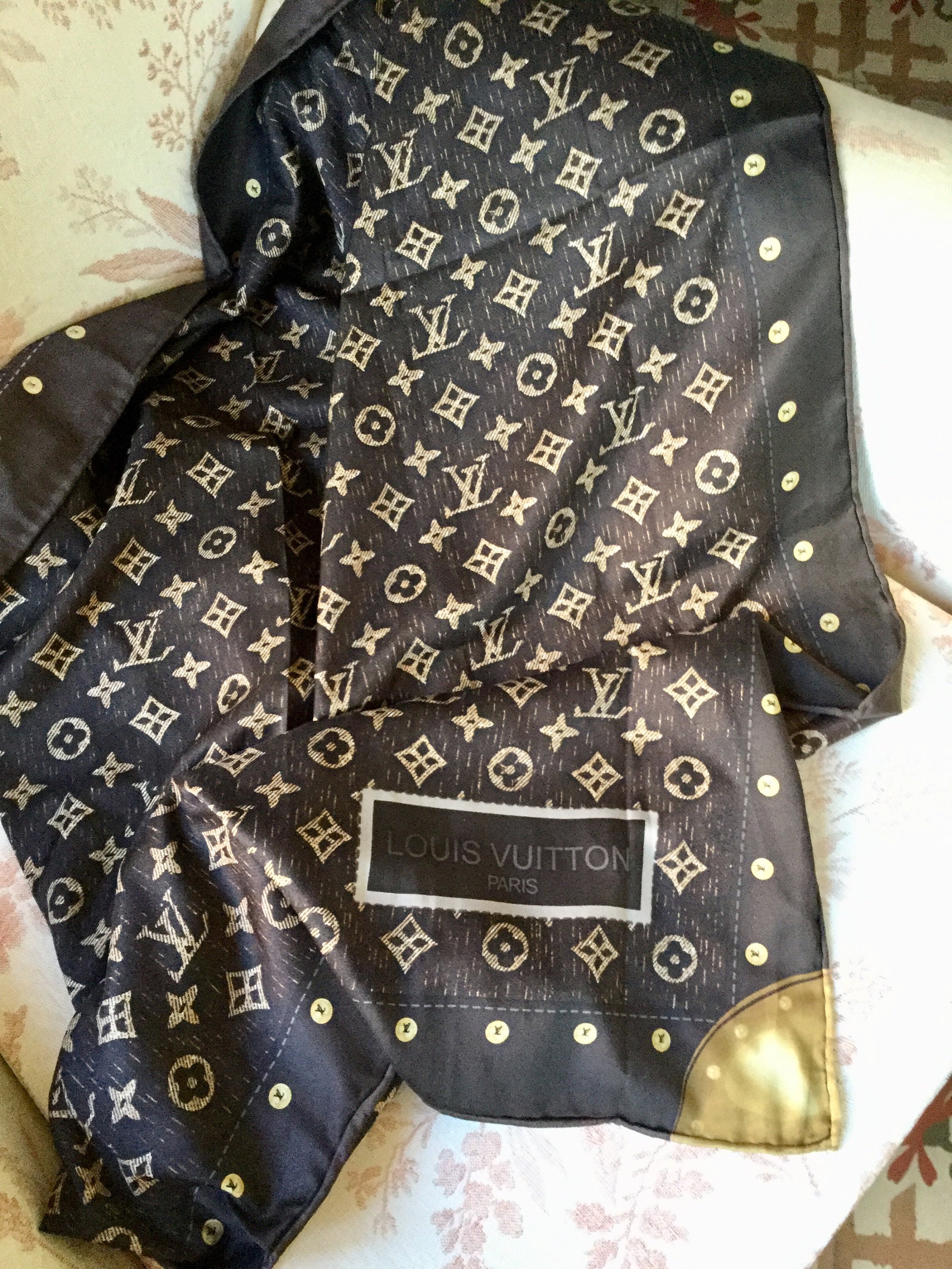 Chi tiết với hơn 65 vintage louis vuitton silk scarf không thể bỏ qua trieuson5 #34 Chi tiết với hơn 65 vintage louis vuitton silk scarf không thể bỏ qua trieuson5