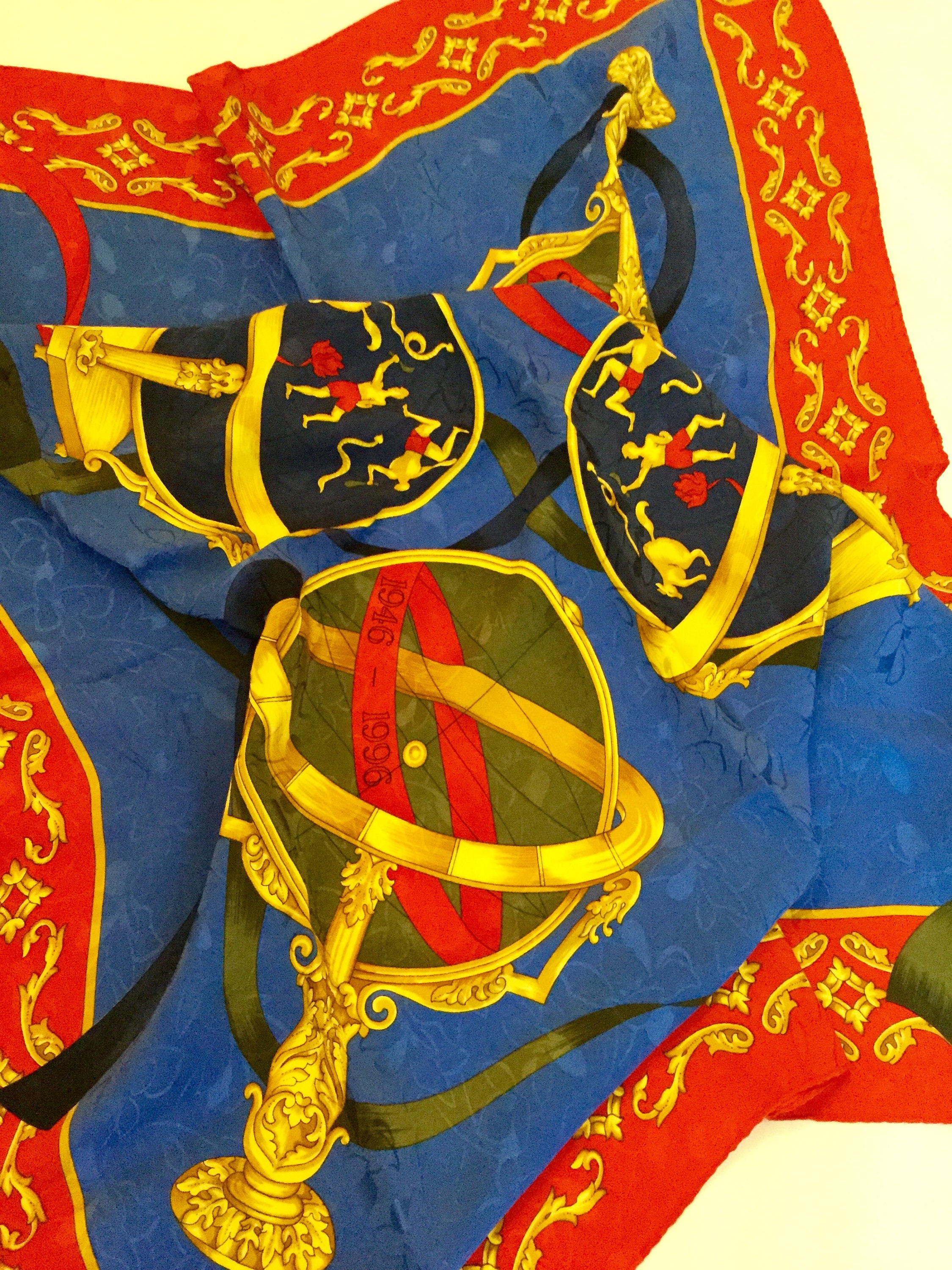 Foulard Carré Vintage En Soie Roberta Di Camerino - Motif Géométrique Multicolore - Occasion En Bon état