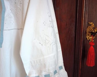 Antiques Victorian Embroidered Nightgown