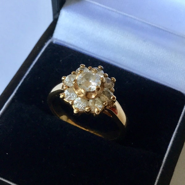 Antiques Victorian Style 18K 18CT Gold Flower Zirconia Ring