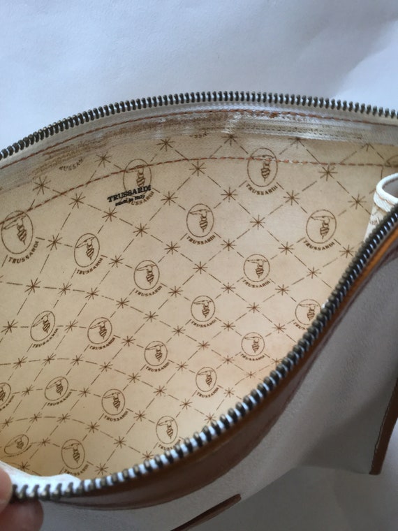◇良品◇TRUSSARDI ホワイト レザー トートバッグ A4サイズ対応