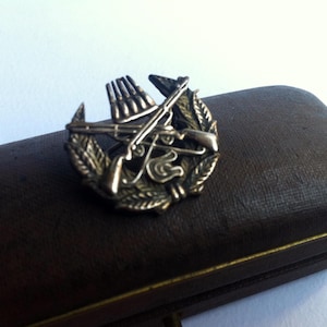 Edwardian military silver brooche pin fill, vintage jewels, antique Brooch Edwardian brooche-military, vintage jewellery, antique brooches