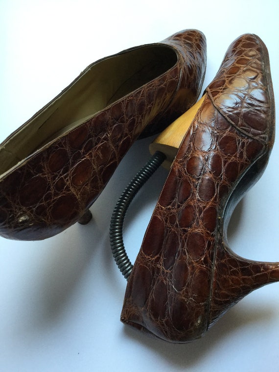 Vintage 1940s Brown Leather Woman Shoes