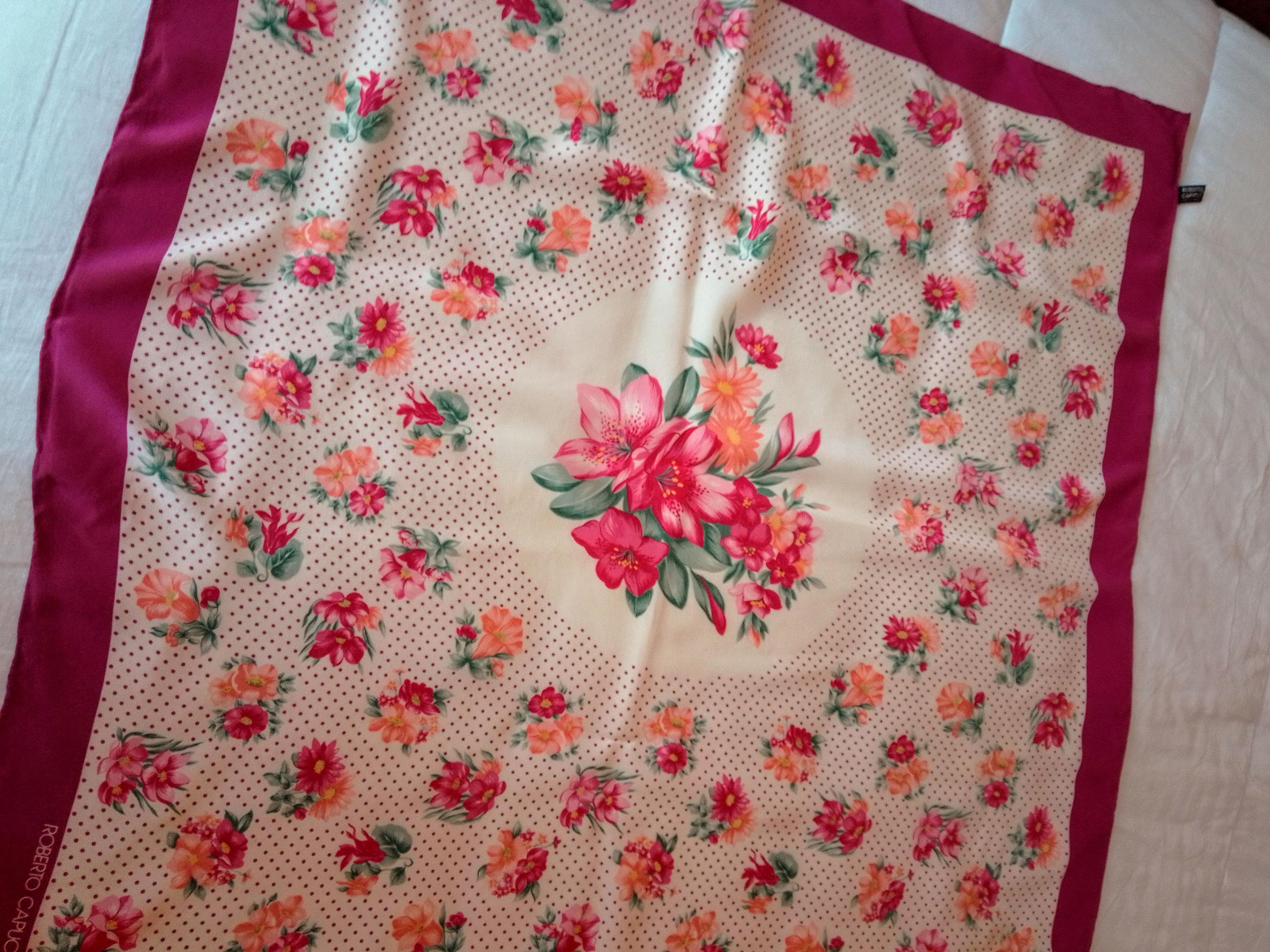Foulard Roberto Capucci Vintage - 100% Soie, Multicolore Floral - Occasion En Bon état