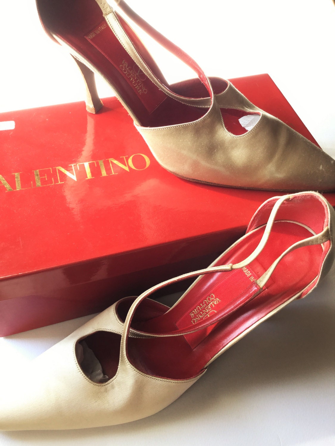 Valentino Garavani Couture Vintage Beige Satin Shoes Vintage 