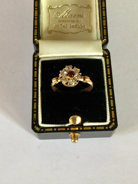 Antique Victorian 9CT 9K Gold Flowered Ring - image 2