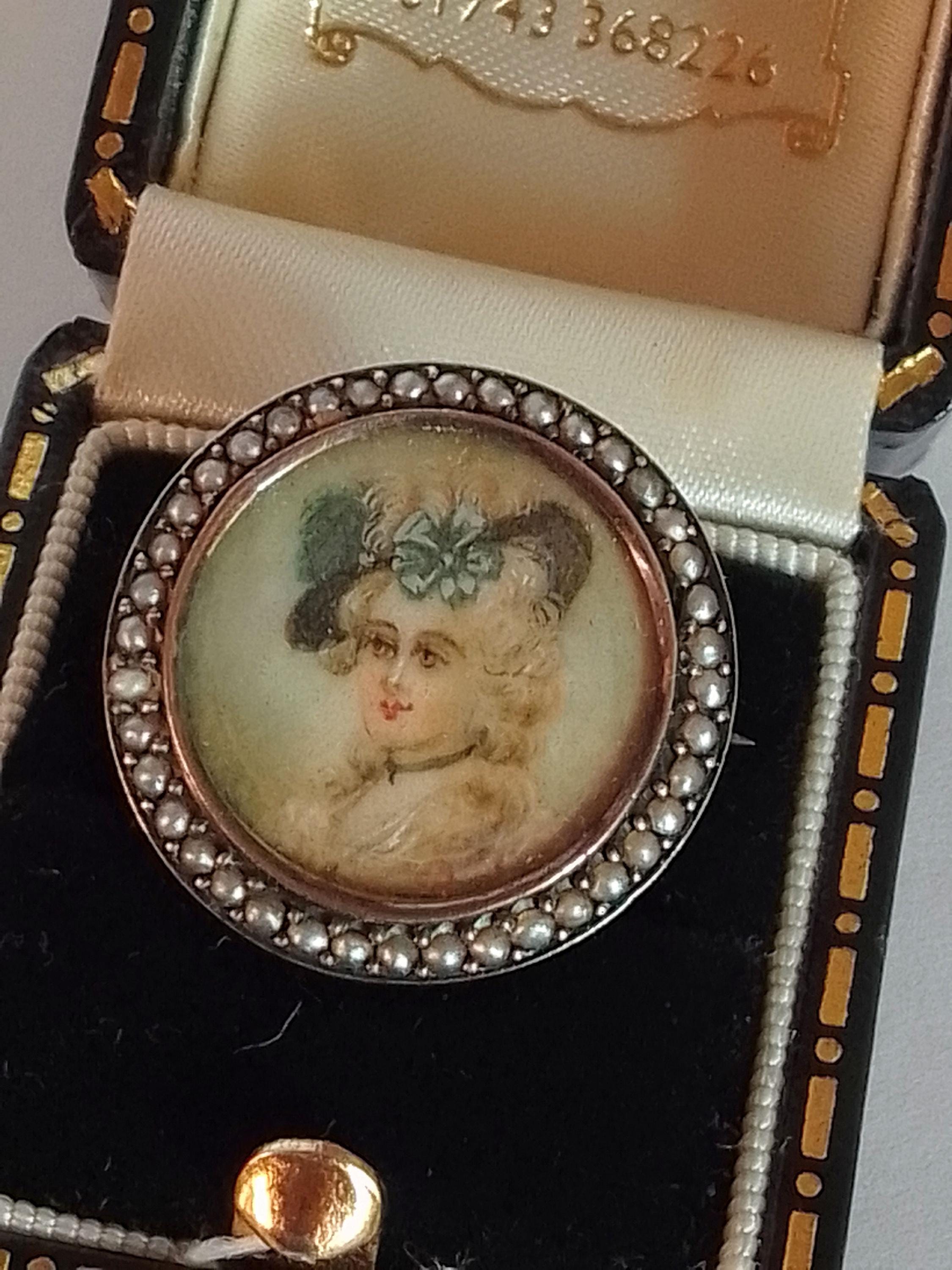 Ancien Bijou Broche Miniature Galion Voilier Sur Papier Argent