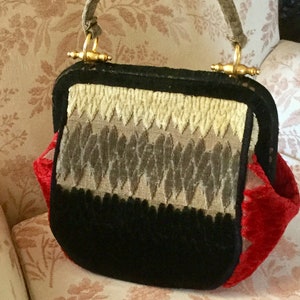 Antiques Auth Brandname Roberta Di Camerino Velvet Bag