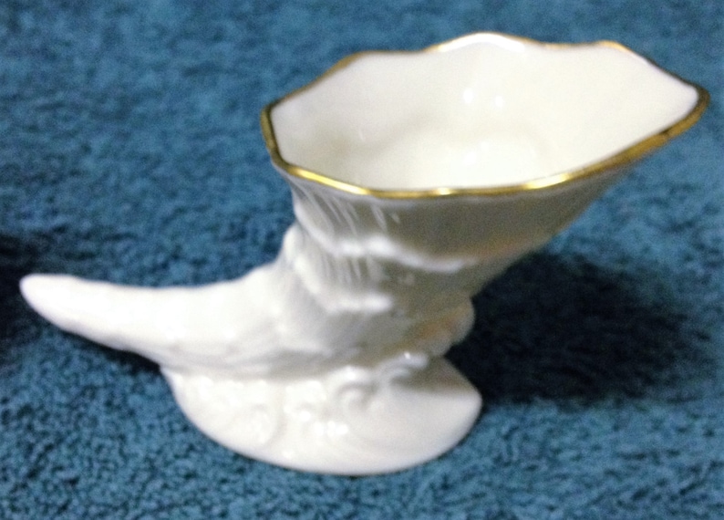 White Porcelain Knick Knack Set of Three Etsy