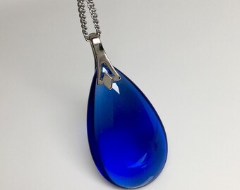 vintage blue glass cabochon statement necklace with glass pearls