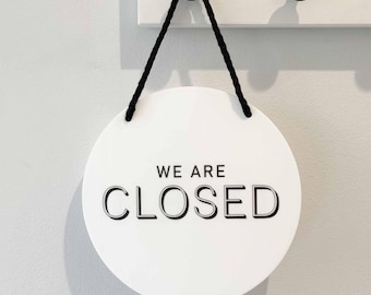 Open & Closed Double-Sided Retro-Style Sign | 20cm Hanging Shop Door Sign