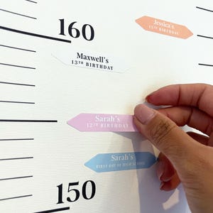 Personalisierte Vinyl Messlatte - Maß Aufkleber | Premium Vinyl UV-gedruckte Namensaufkleber | Familien Namensetiketten