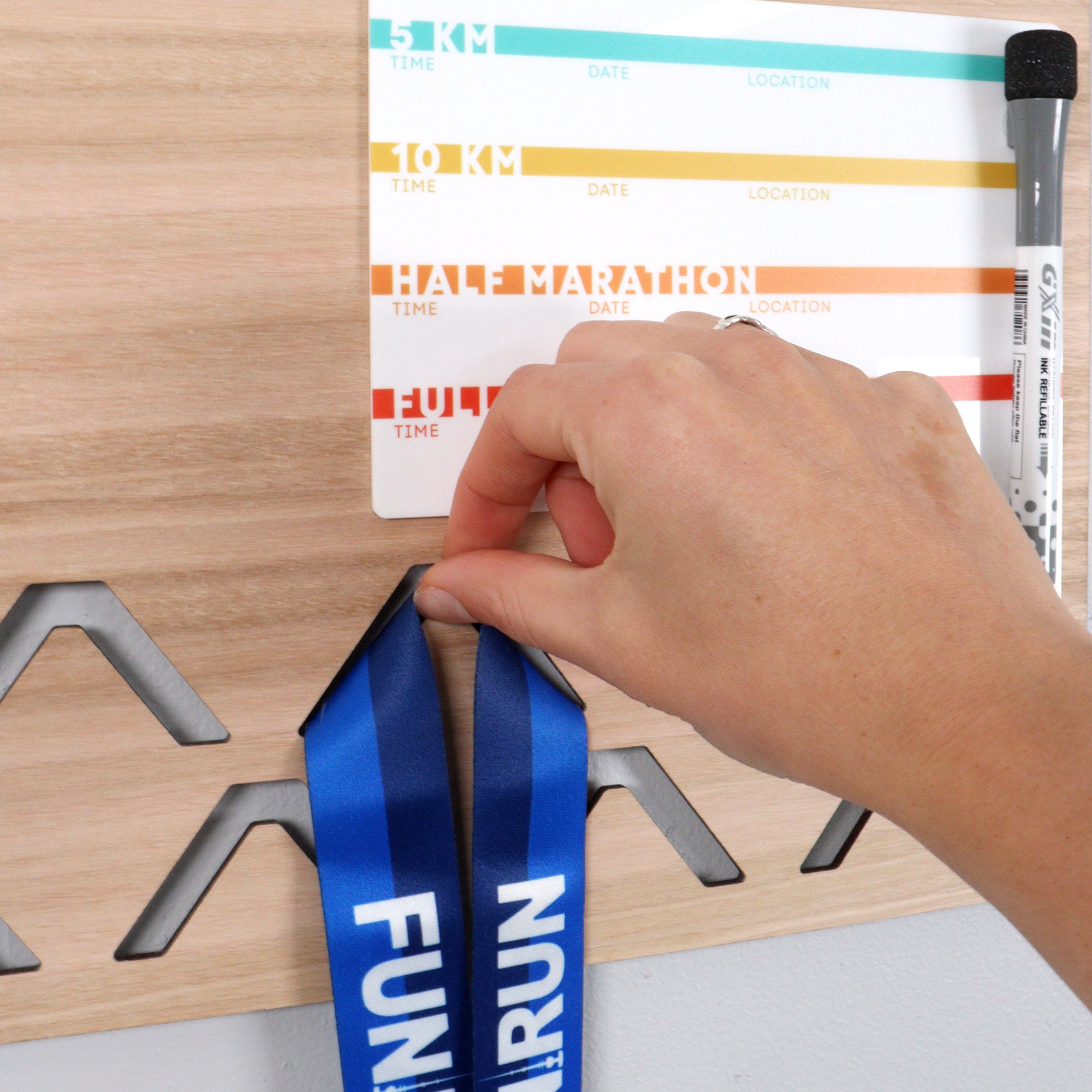 Personalized Running Medal Hanger and Bib Display - Show Off Your PB with Style - Perfect Gift for Runners and Athletes