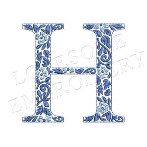 NUEVA letra H de Chinoiserie de 4 pulgadas, fuente de bordado a máquina, letras de monograma elegantes azules, descarga digital / Lovesome Design