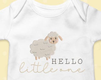 Diseño de bordado a máquina para bebé, adorable corderito de dos tamaños, archivo de bordado para bebé de varios tamaños. Diseño encantador.