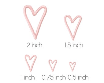 Könnte beinhalten: Fünf rosafarbene herzförmige Aufkleber in verschiedenen Größen: 5 cm, 3,8 cm, 2,5 cm, 1,9 cm und 1,3 cm.