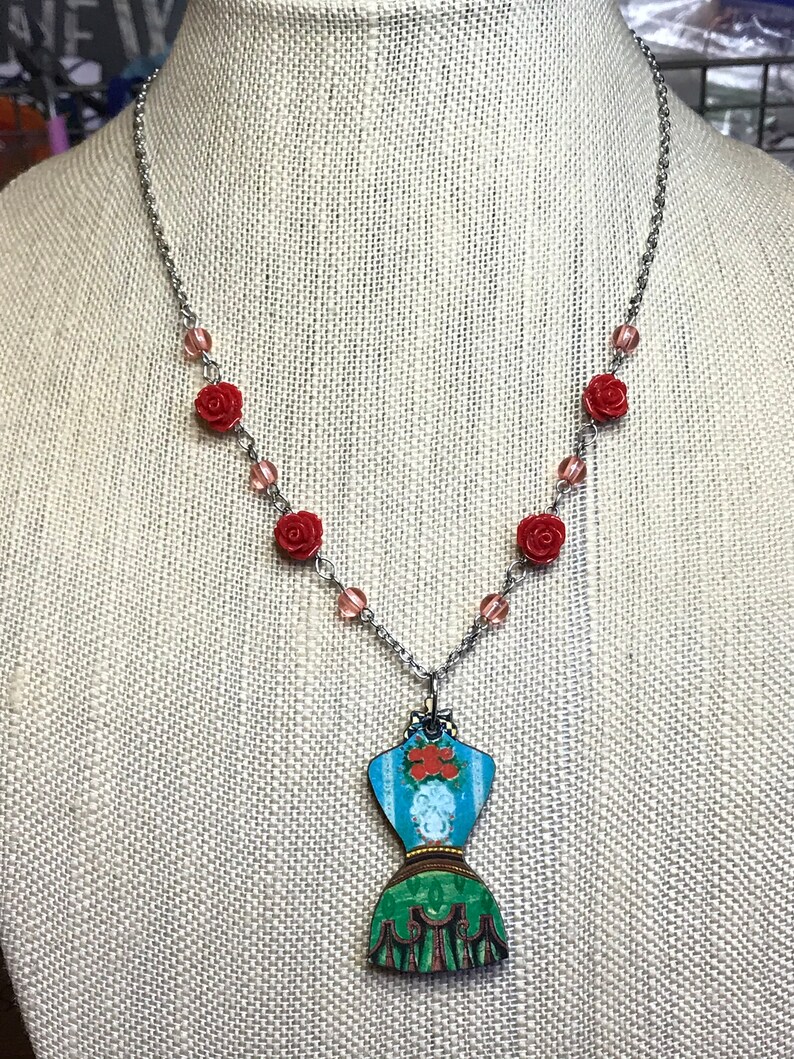 Vintage Corset Necklace with Rose Flower Beads on Silver Chain Unique Gift for Her,Victorian Red Green Corset Floral Pendant Birthday Gift