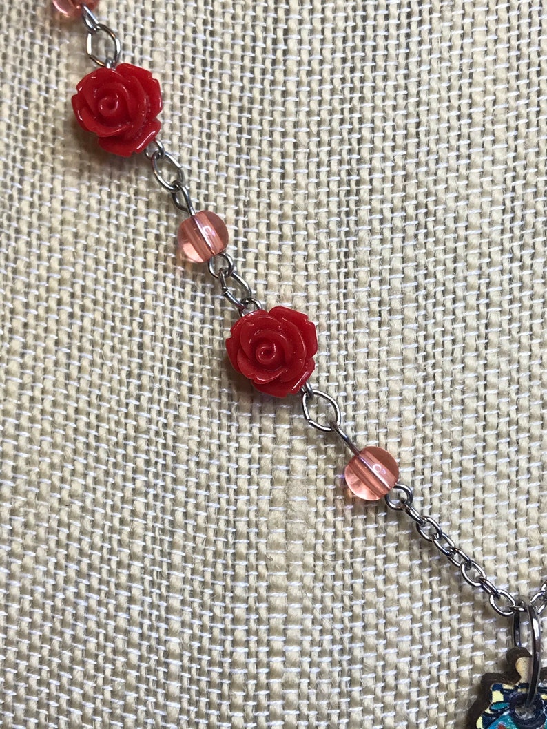 Vintage Corset Necklace with Rose Flower Beads on Silver Chain Unique Gift for Her,Victorian Red Green Corset Floral Pendant Birthday Gift