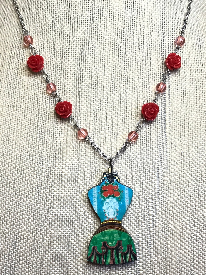 Vintage Corset Necklace with Rose Flower Beads on Silver Chain Unique Gift for Her,Victorian Red Green Corset Floral Pendant Birthday Gift