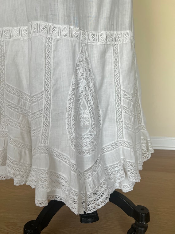 Antique edwardian crochet petticoat or skirt.   2… - image 6