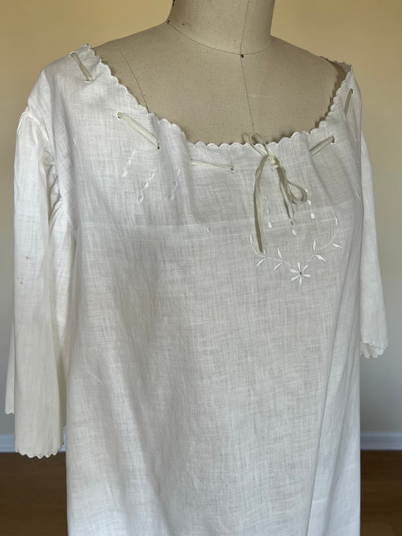 Plus sized Antique Edwardian hand sewn nightgown.… - image 9