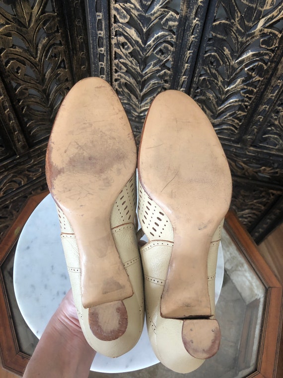 1930s Antique leather shoes. t strap   Pumps. Hee… - image 3