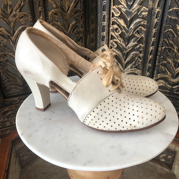 early 1930s Antique leather shoes. t strap   Pump… - image 1