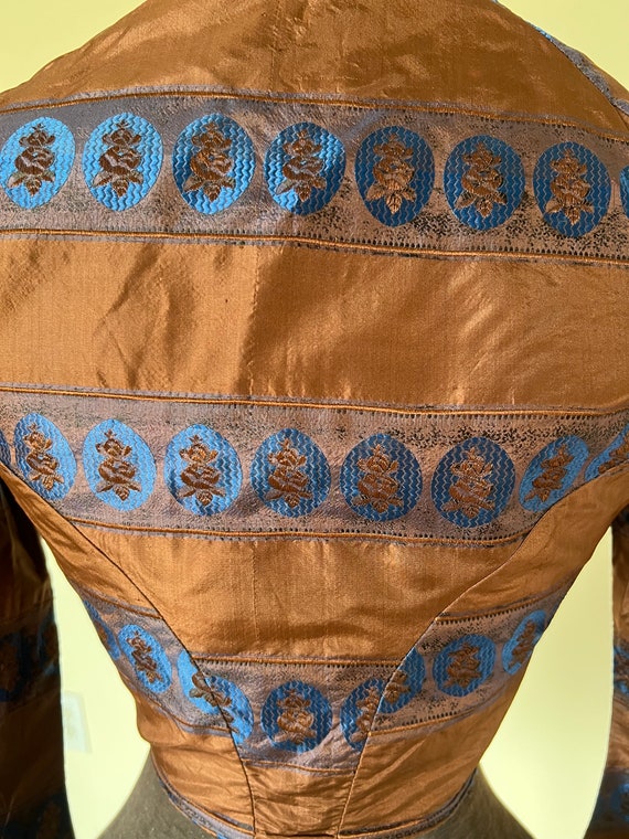 original 1850s or 1860s silk bodice. - image 6
