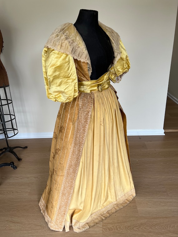Victorian 1890s ball gown silk.  1894 - image 3