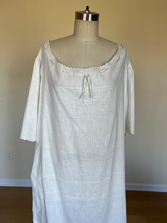 Plus sized Antique Edwardian hand sewn nightgown.… - image 6