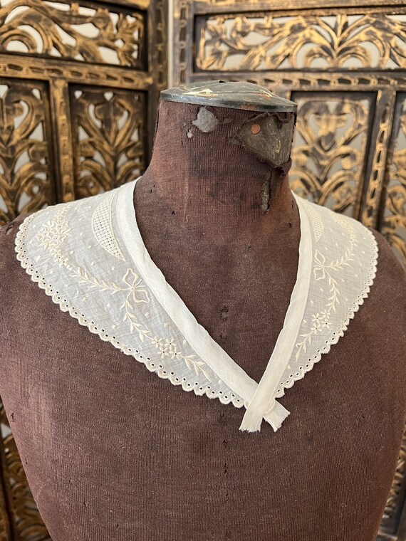 Antique hand embroidered white work collar Gem