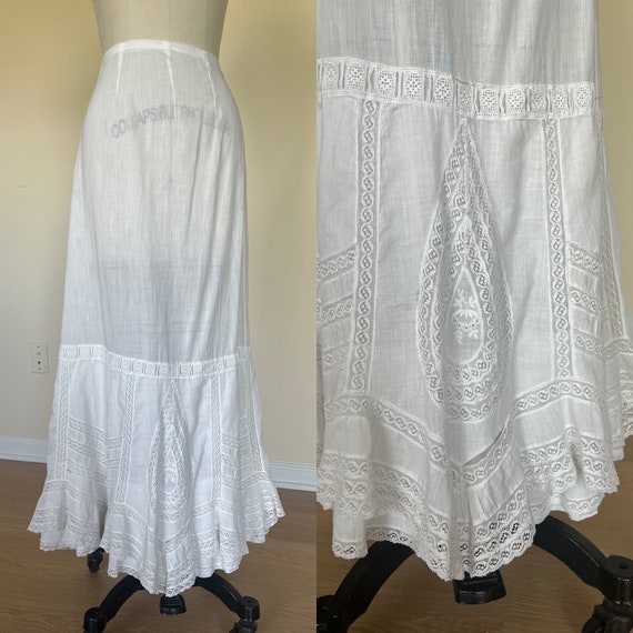 Antique edwardian crochet petticoat or skirt.   2… - image 1
